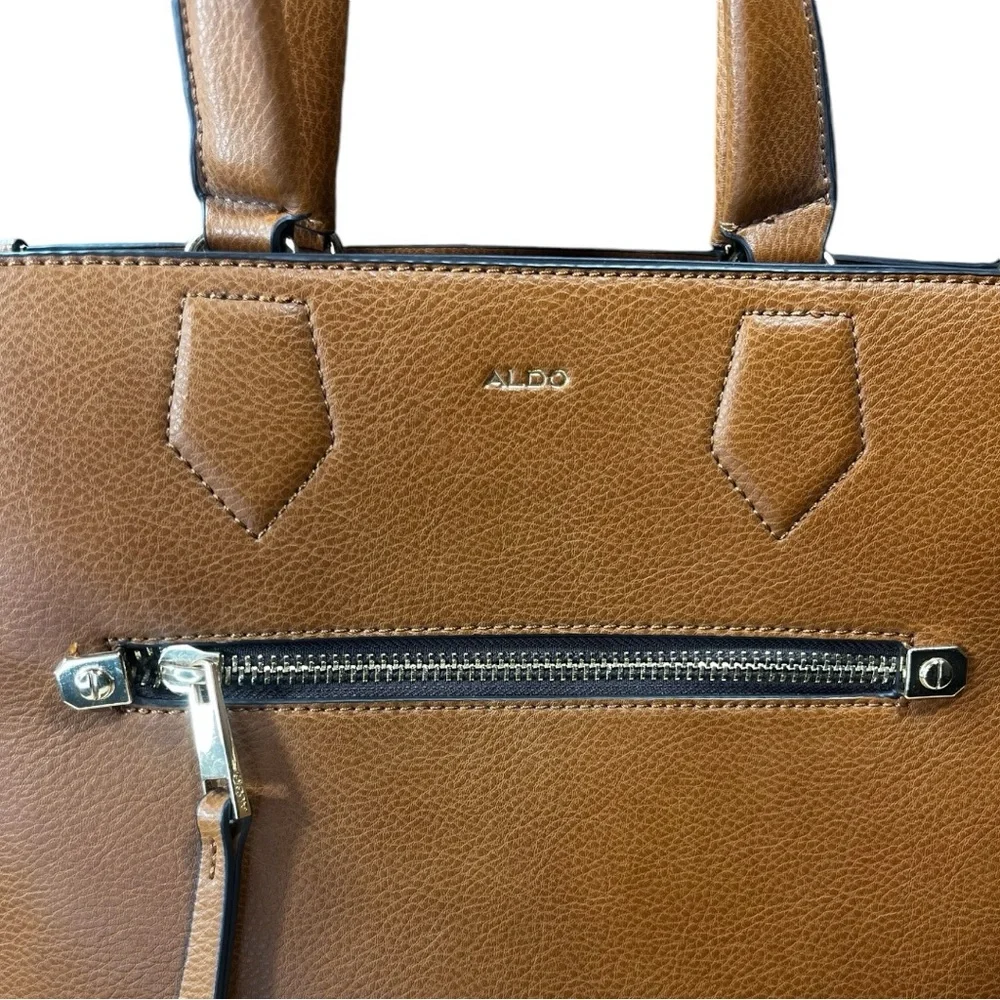 Aldo  Brown Faux Leather Crossbody Handbag
Zipper Close Purse Removable
Strap. - Picture 2 of 15